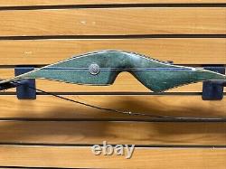 BEAUTIFUL Bear Kodiak Hunter Recurve Bow 60 40# RH