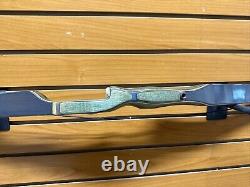 BEAUTIFUL Bear Kodiak Hunter Recurve Bow 60 40# RH