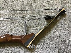 BROWNING EXPLORER II COMPOUND BOW with quiver, sights and case