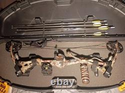 Bear Apprentice 2 with Case/Release and 5 Carbon Fiber Gold Tip Arrows/Nice