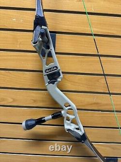 Bear Archery Fred Eichler RH Custom Kodiak Takedown Recurve Bow 50# + Stabilizer