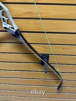 Bear Archery Fred Eichler RH Custom Kodiak Takedown Recurve Bow 50# + Stabilizer