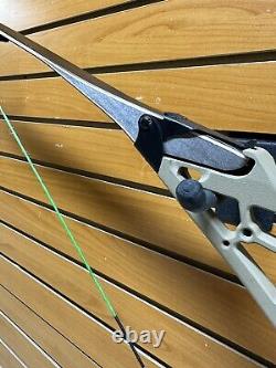 Bear Archery Fred Eichler RH Custom Kodiak Takedown Recurve Bow 50# + Stabilizer