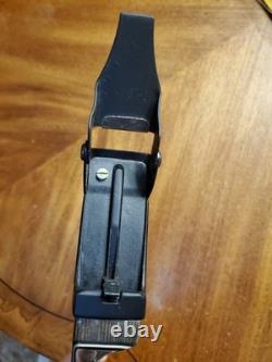 Bear B Handle Custom Kodiak Gainesville Green Stripe Takedown Bow Riser #B-6356