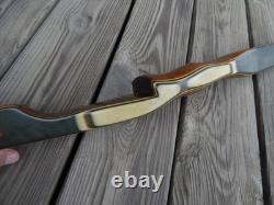 C. 1968 BEAR Kodiak Hunter RECURVE RH BOW 60 48# Excellent original