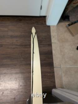 Damon Howatt RH Recurve Bow 20 lbs @ 28 Cavalier 62