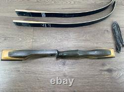 Fleetwood Edge Recurve Bow Right Hand 62 45# Weight (wcp028408)