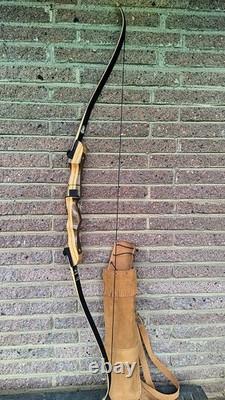 Fleetwood Monarch 62 Takedown Recurve Bow-40lb With Suede Leather Back Quiver