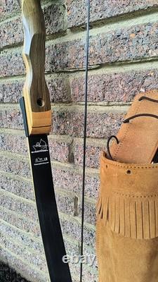 Fleetwood Monarch 62 Takedown Recurve Bow-40lb With Suede Leather Back Quiver