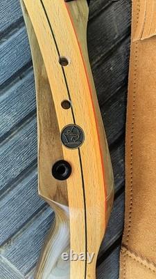 Fleetwood Monarch 62 Takedown Recurve Bow-40lb With Suede Leather Back Quiver