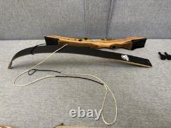Fleetwood Monarch Right Handed 62 20LB Recurve Bow