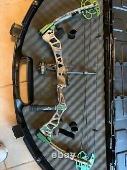 Fred Bear Instinct compound bow with True Glo 3 pin sight and stabilizer