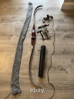 Handmade Wood Recurve Bow Right Hand Vintage / Similar To Bear + Accessories