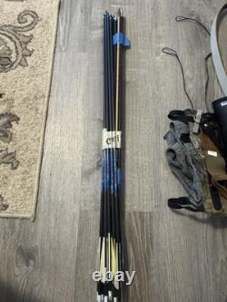 Handmade Wood Recurve Bow Right Hand Vintage / Similar To Bear + Accessories