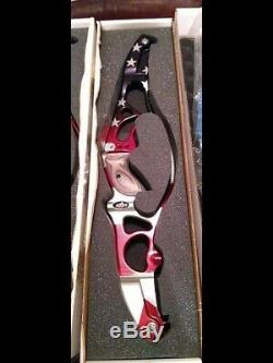 Hoyt Axis Recurve Bow Riser Right Handed