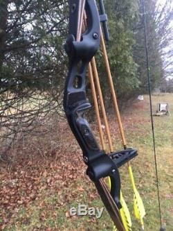 Hoyt Buffalo recurve RH