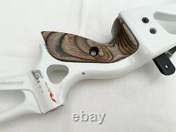 Hoyt GMX 25 Archery Recurve Riser Right Handed White With Jager Grip