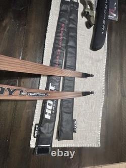 Hoyt Satori 19 Recurve Bow Right-Handed, 45 Lb, Medium Limbs