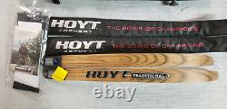 Hoyt Satori 21 RH Wilderness Riser with Medium Maple Limbs