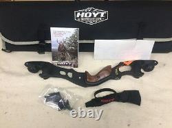 Hoyt Satori Recurve Bow 19 Riser RH 2017