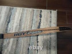 Left-Handed Hoyt Buffalo Takedown Recurve Bow, 19 Riser, 62 Total, 45 Lb Draw