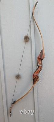 Samick Night Hawk Recurve, LH. 55-pound draw. Excellent condition. Takedown bow