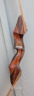 Samick Night Hawk Recurve, LH. 55-pound draw. Excellent condition. Takedown bow