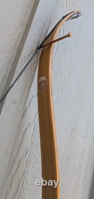 Samick Night Hawk Recurve, LH. 55-pound draw. Excellent condition. Takedown bow