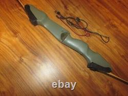 Samick Sage 60 Takedown Recurve Bow & String, 45lb. @ 28, Camo'd, Good Cond