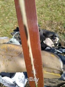 VINTAGE 1964 FRED BEAR GRIZZLY RECURVE BOW RH 58 AT 45# Zebrawood