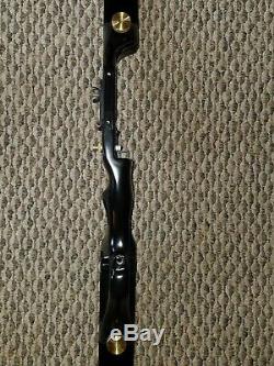 VINTAGE 70s BLACK WIDOW WILSON BROTHERS METAL RISER TAKEDOWN RECURVE HUNTING BOW