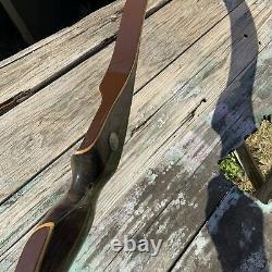 VINTAGE BEAR GRIZZLY RECURVE BOW RH #45 58 Green Brown KR71547