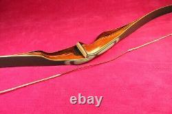 VINTAGE1964 FRED BEAR KODIAK MAGNUM Recurve Bow. Rt. Hand, 52 AMO 45 lbs. Mi