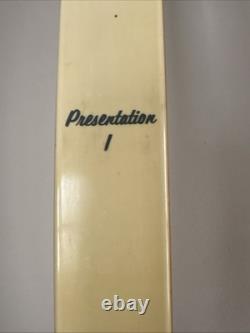 VTG Wing Archery Presentation 1 RH Recurve Bow 66 P7-1105 31# 1966 Hoyt Rest