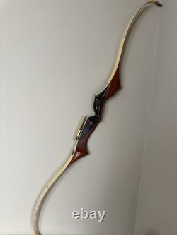 VTG Wing Archery Presentation 1 RH Recurve Bow 66 P7-1105 31# 1966 Hoyt Rest