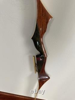 VTG Wing Archery Presentation 1 RH Recurve Bow 66 P7-1105 31# 1966 Hoyt Rest