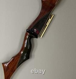 VTG Wing Archery Presentation 1 RH Recurve Bow 66 P7-1105 31# 1966 Hoyt Rest