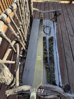Vintage 1962 Bear Kodiak Magnum Recurve Archery Bow AMO 52 45# Right Handed