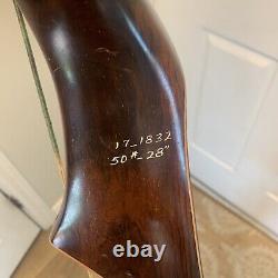 Vintage 1967 Ben Pearson Mustang 717-60 Wooden Recurve BowithHunting Right Handed