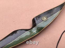 Vintage BEAR ARCHERY GRIZZLY RECURVE BOW Glass Powered AMO-58 45 x # with Coin