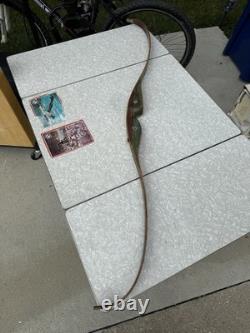 Vintage Bear Archery Grizzly Left Hand Recurve Bow Grayling MI 58 40# 1970s