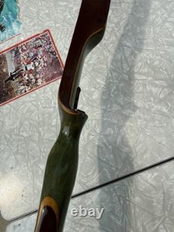 Vintage Bear Archery Grizzly Left Hand Recurve Bow Grayling MI 58 40# 1970s
