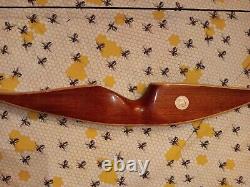 Vintage Bear Archery Tigercat recurve 1970 RH 55#