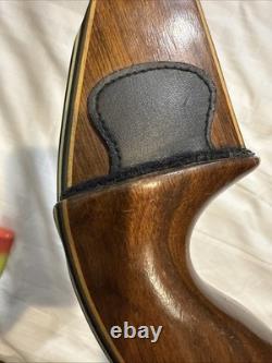 Vintage Bear Kodiak Magnum Glass Powered Recurve Bow 52 53# MINTY