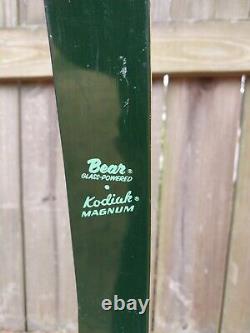 Vintage Bear Kodiak Magnum Recurve Bow Glass Powered 52 50# Right Hand Green