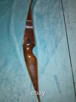 Vintage Ben Pearson Archery Deerslayer recurve