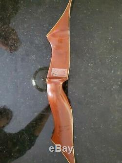 Vintage Ben Pearson COBRA Recurve bow. Hard to find! Right handed 60 44# 28