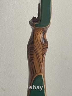 Vintage Ben Pearson Hunter 709 Green Recurve Bow 58 x50#-28 LH Draw