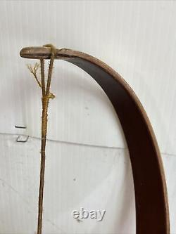Vintage Ben Pearson Mustang Recurve Bow 716-64 16-1042 Right Handed