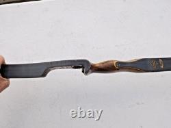 Vintage Browning Wasp Wood Recurve Bow 5T 10131 wt. 45 lbs, 56 AMO